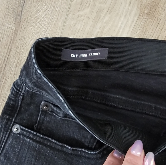 Torrid premium  sky high skinny jeans  12 regular - Picture 2 of 6